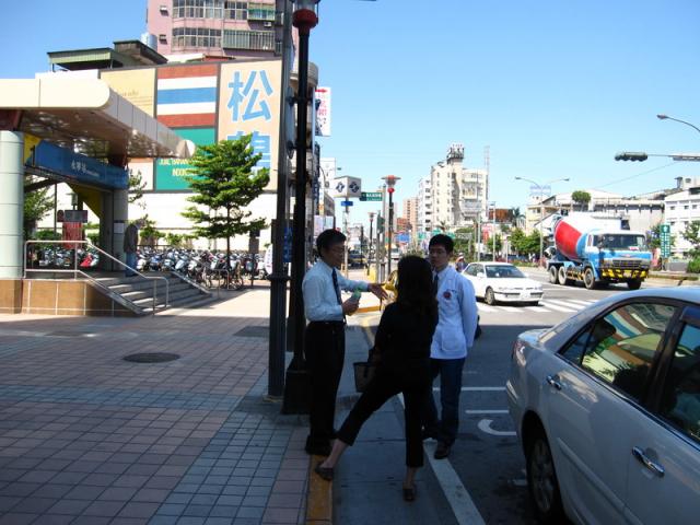 2009_0508配合媒體拜訪居家003